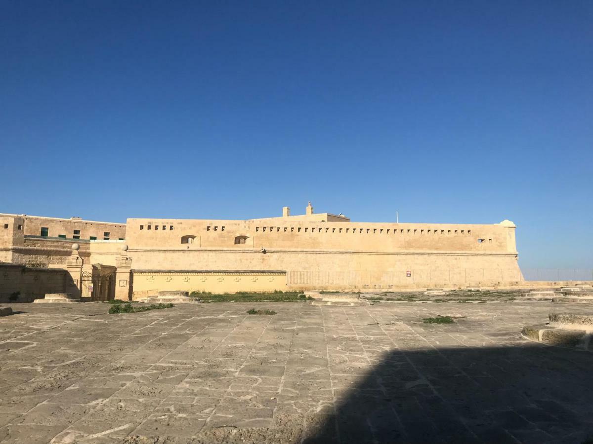 St. Elmo Apartments Valletta Exterior photo